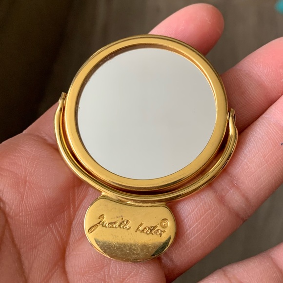 Judith Leiber Gold Compact Mirror EUC - Picture 2 of 5